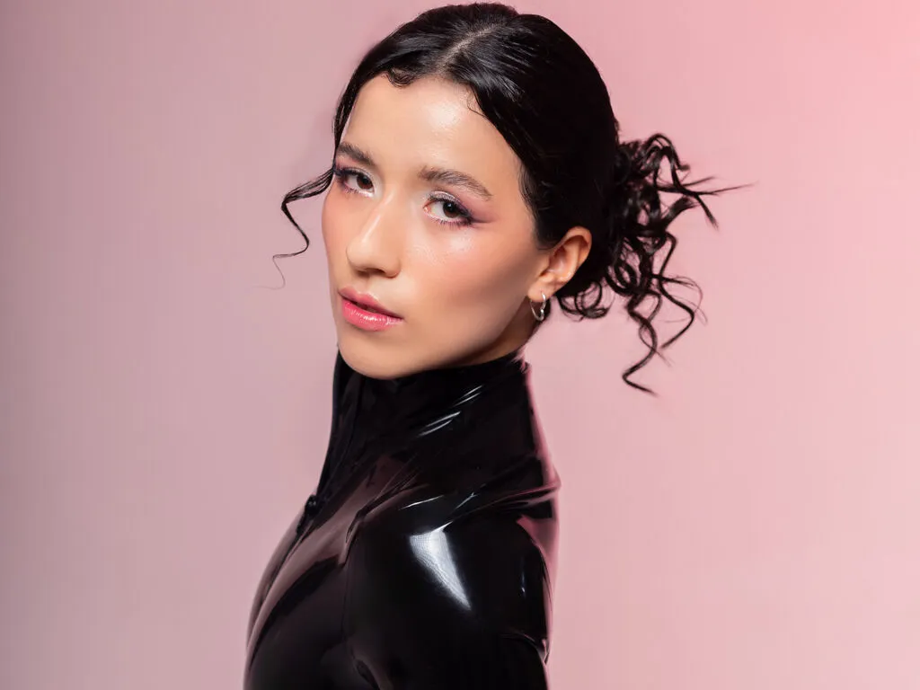 CharlotteHalley performer thumbnail