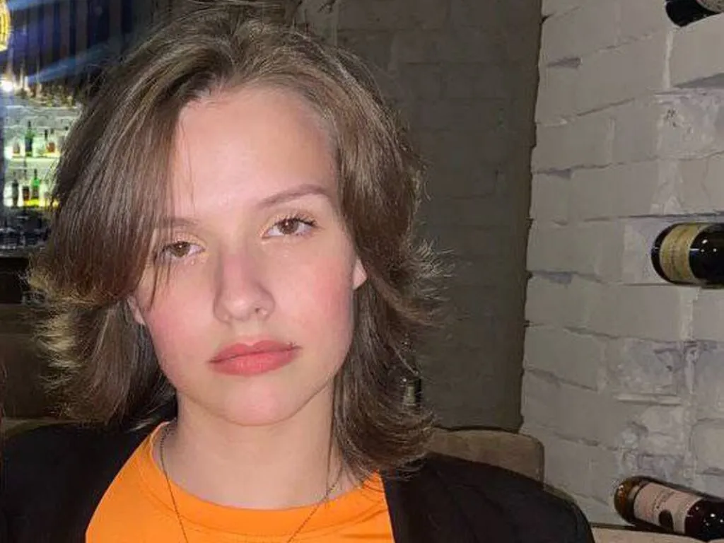 ElwineDennett – webcam model profile photo