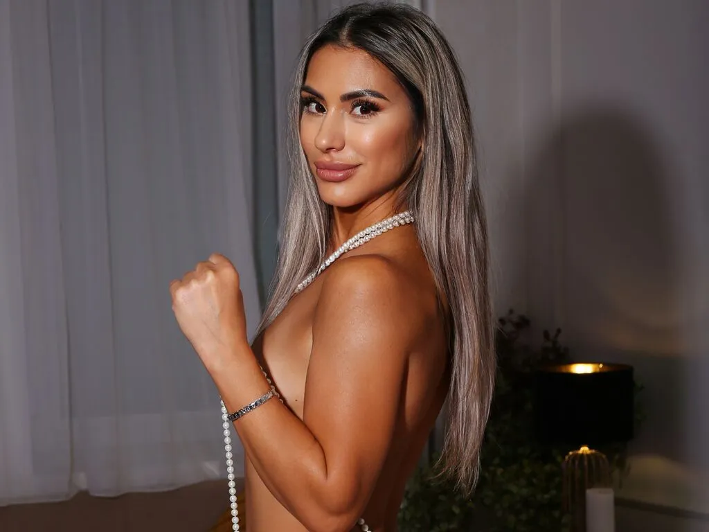 JullyBlair performer thumbnail