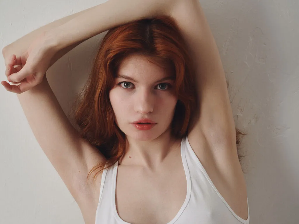 LolyMenson – webcam model profile photo