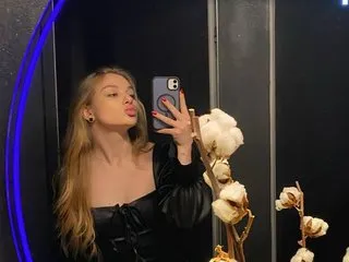 AngyyEyess – webcam model profile photo