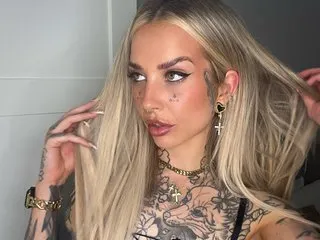 byshannonlove – webcam model profile photo