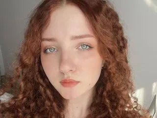 CurlyRina – webcam model profile photo