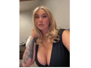 GigiSteeleUK – webcam model profile photo