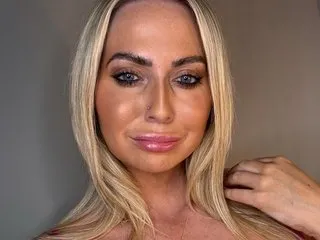 Ivyroseoxox – webcam model profile photo