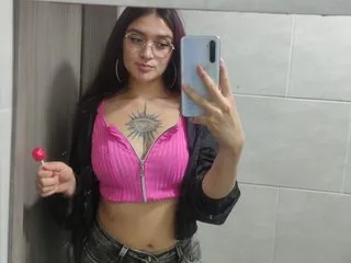 Julietagirlll – webcam model profile photo