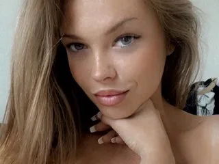 Lucyxlou – webcam model profile photo