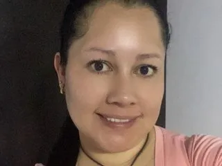 Marianasmiithh – webcam model profile photo
