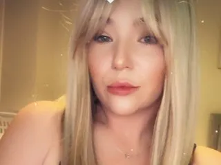 Mischiefmilf21 – webcam model profile photo