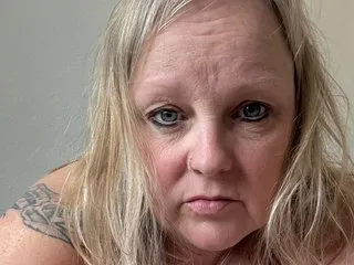MzzDee – webcam model profile photo