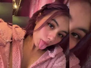Nova_Allen – webcam model profile photo