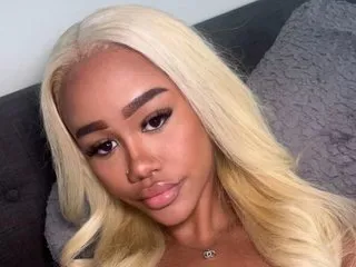 RubiRoseUK – webcam model profile photo