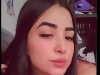 surianys_petty – webcam model profile photo